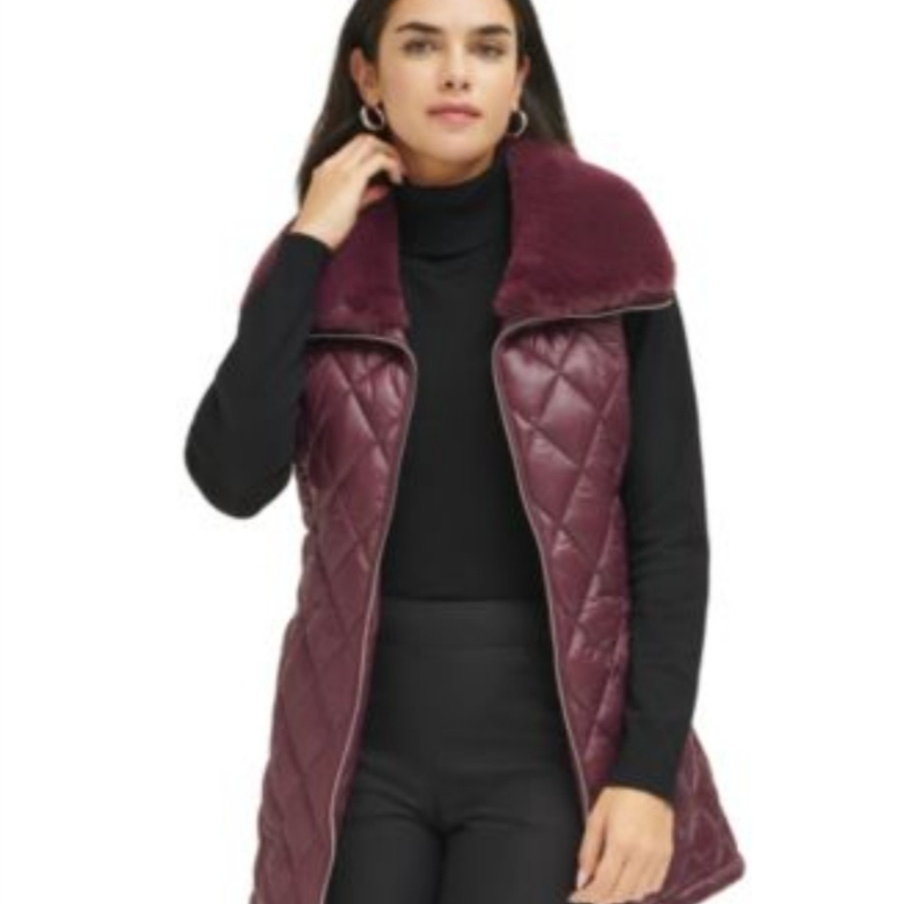 Calvin Klien puffer vest - Picture 2 of 8